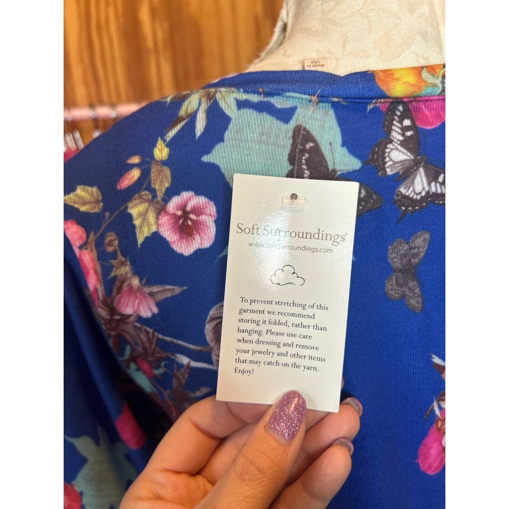 Soft Surroundings Blue Floral Butterfly Bird Long Sleeve Tunic Top NWT Sz XS - Picture 8 of 10